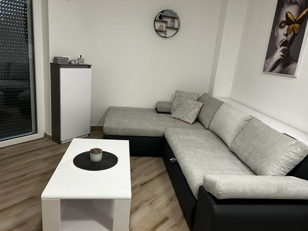 Apartmani Jedro 실로 외부 사진