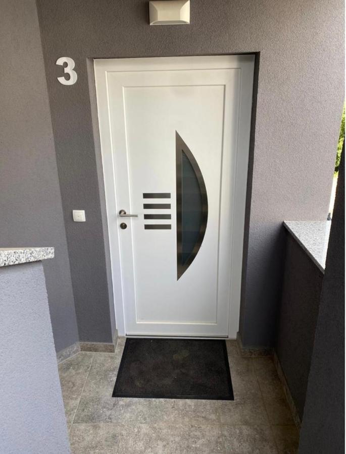 Apartmani Jedro 실로 외부 사진